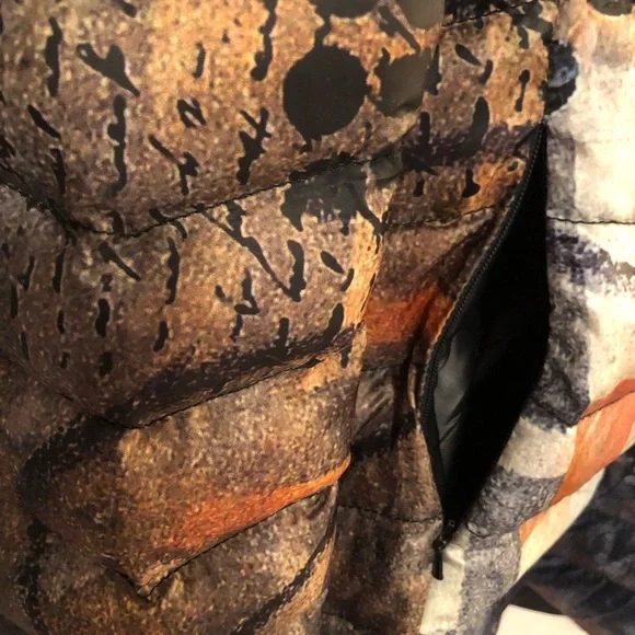 Stylish Multicolor Women's Puffer Jacket - Picture 6 of 9